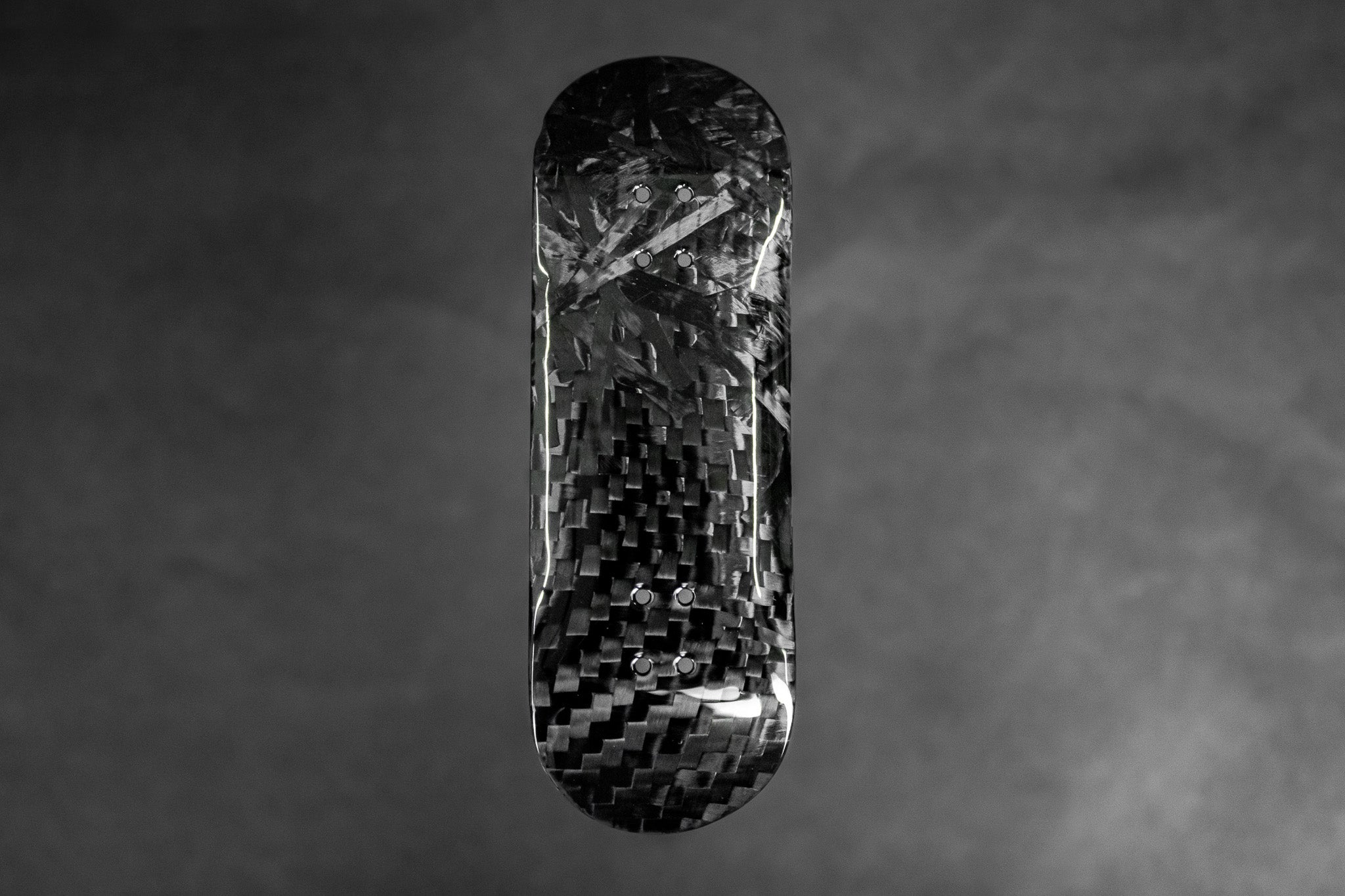Carbon Fingerboard Deck Twill x Forged